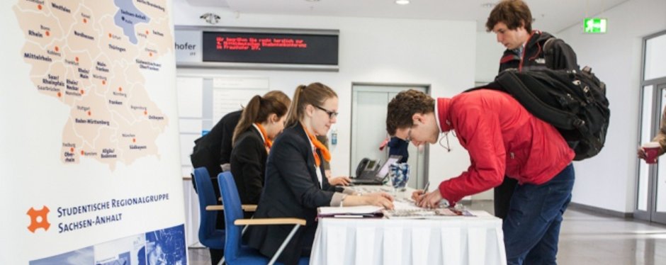 Keyvisual 4. Mitteldeutsche Studentenkonferenz: zukünftige Führungskräfte der Logistik trafen sich in Magdeburg